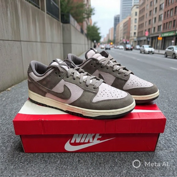 Nike Dunk Low Retro SE Platinum Violet Cave Stone Men\'s Size 10 FQ8249‎ 001